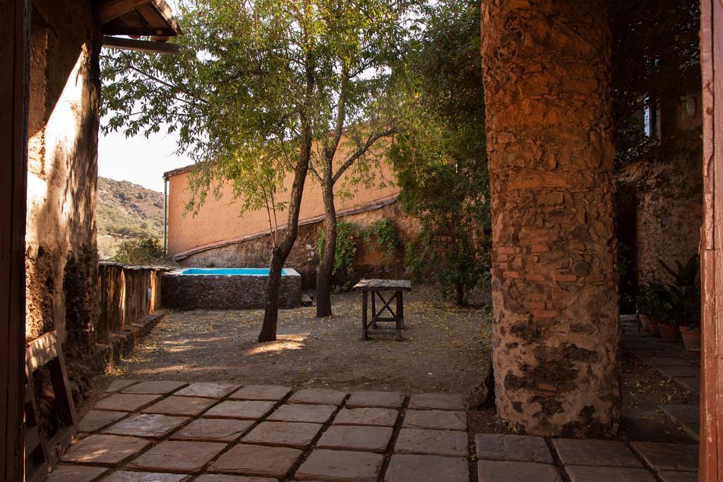 Ferienhaus El Zarzo De Nemesio, Alberca Barbacoa 2 Hab 4 Pers Mas 2 Max Valdelarco