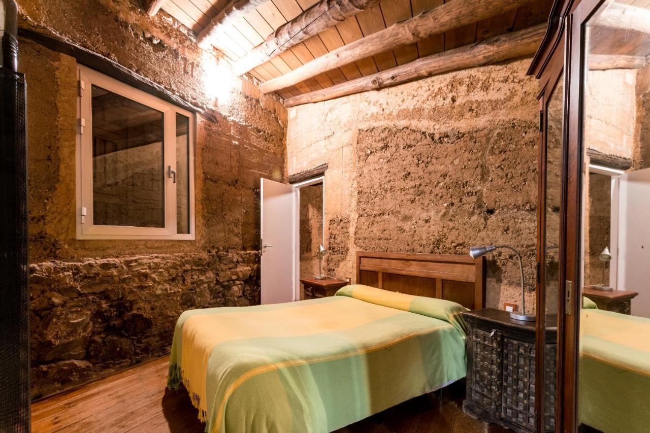 Ferienhaus El Zarzo De Nemesio, Alberca Barbacoa 2 Hab 4 Pers Mas 2 Max Valdelarco